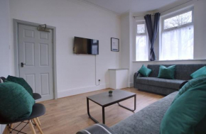 City SuperHost - Sleeps 18 Lovely Mcr Home